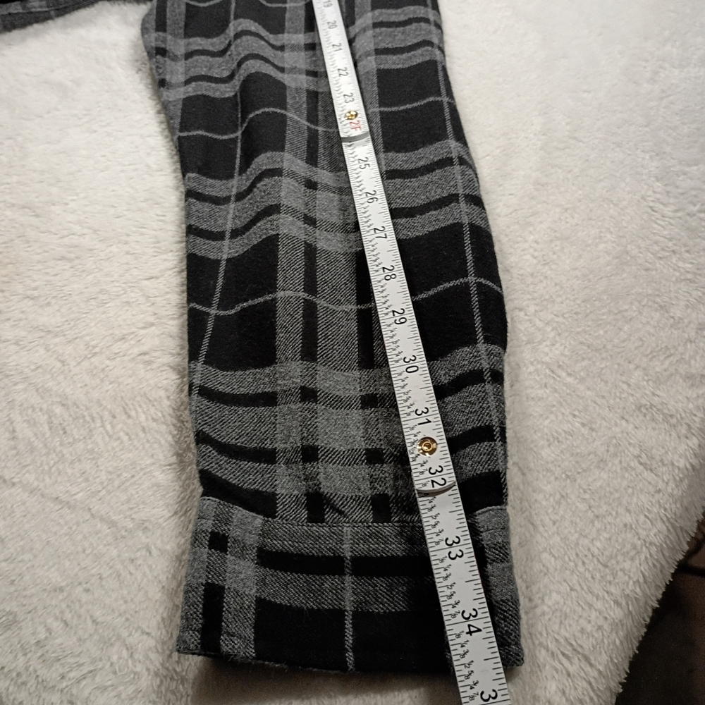 H&M Black Gray Plaid Button Down Flannel Shirt Men’s XXL Regular Fit - Picture 6 of 6